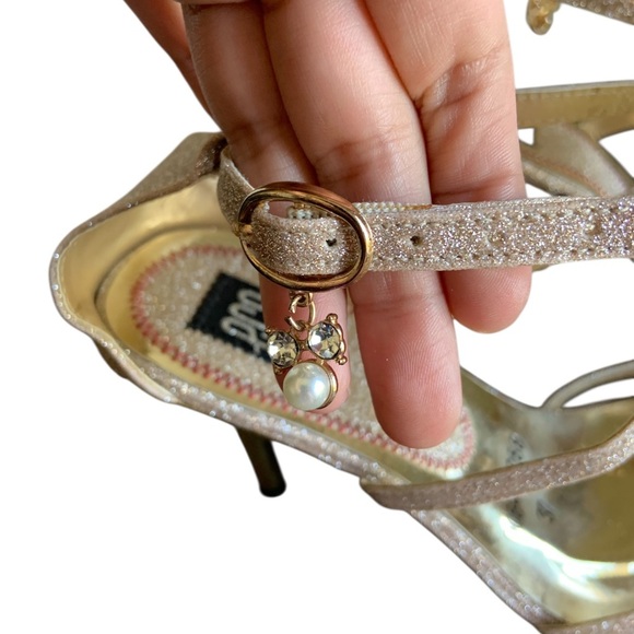 Elegant Gold Glitter Heels with Jewel Embellishments – Size 37 - Picture 5 of 5